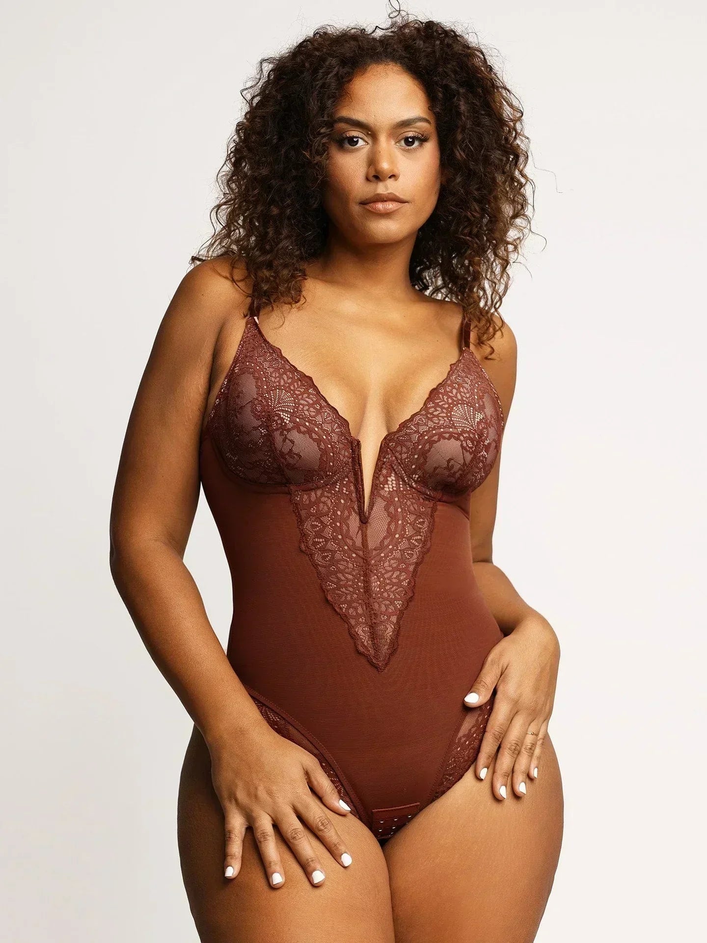 LALUNA® |  BODYSUIT MET DIEPE V-HALS